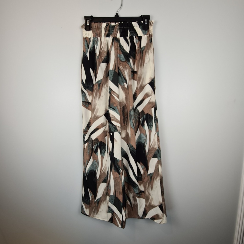 SHEIN Women's S Petite Pull On Wide Leg Elastic Waist Pants Abstract Leaf Brown